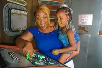 mother-daughter-escape-room
