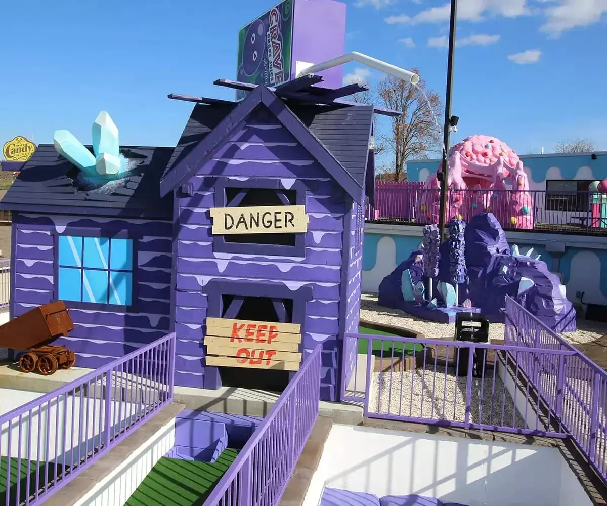 rooftop mini golf