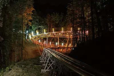 rocky-top-mountain-coaster-at-night