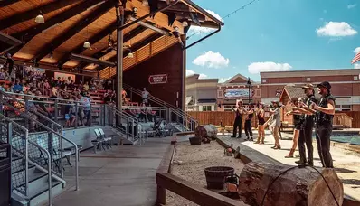 lumberjack-feud-stage