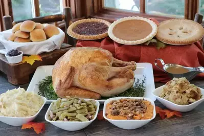 applewood-farmhouse-restaurant-farmhouse-grill
