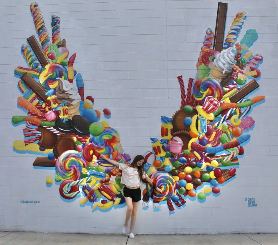 candy wings mural pigeon forge