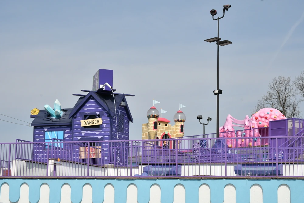 rooftop mini golf course at Crave Golf Club in Pigeon Forge